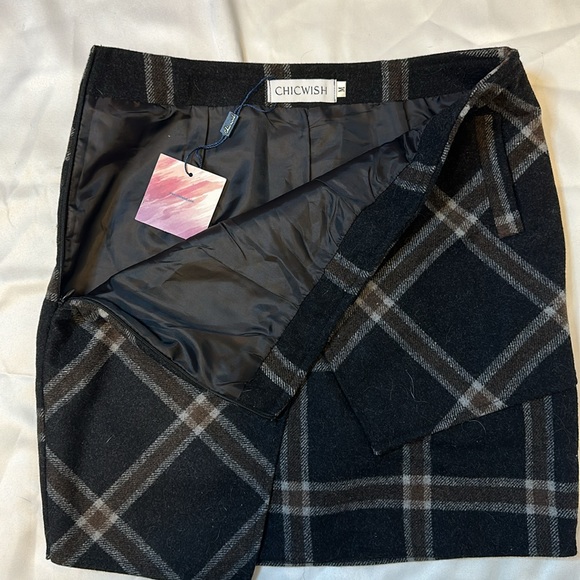 CHICWISH PLAID MINI SKIRT (with shorts) - Picture 2 of 2
